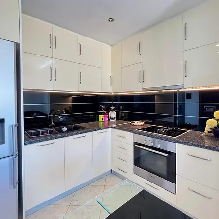 Apartament Sealavita, Modern 2 Bedroom Sea & Sunset View Wlora