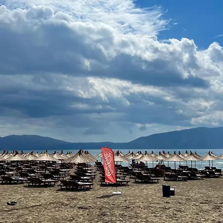 Sealavita, Modern 2 Bedroom Sea & Sunset View *