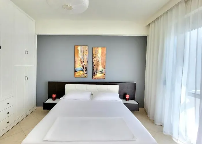 Sealavita, Modern 2 Bedroom Sea & Sunset View Appartement