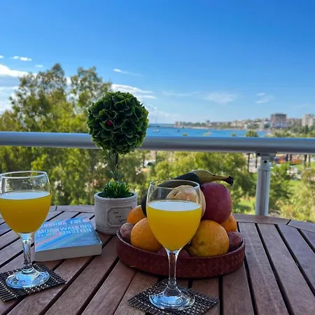 Sealavita, Modern 2 Bedroom Sea & Sunset View * Vlorë