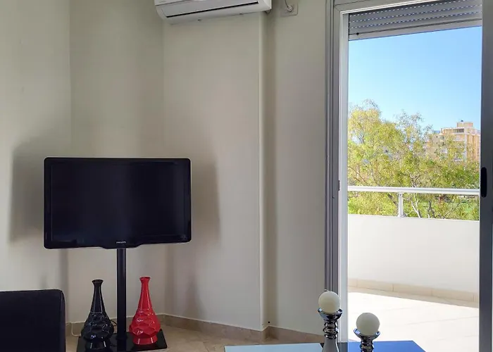 Sealavita, Modern 2 Bedroom Sea & Sunset View *